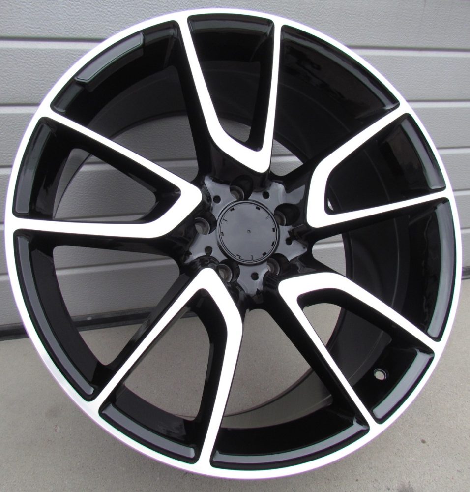 Mercedes B1303 Black Polished