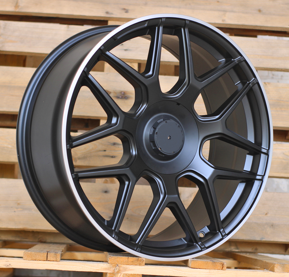 Mercedes B5318 Black Half Matte+Polished Lip