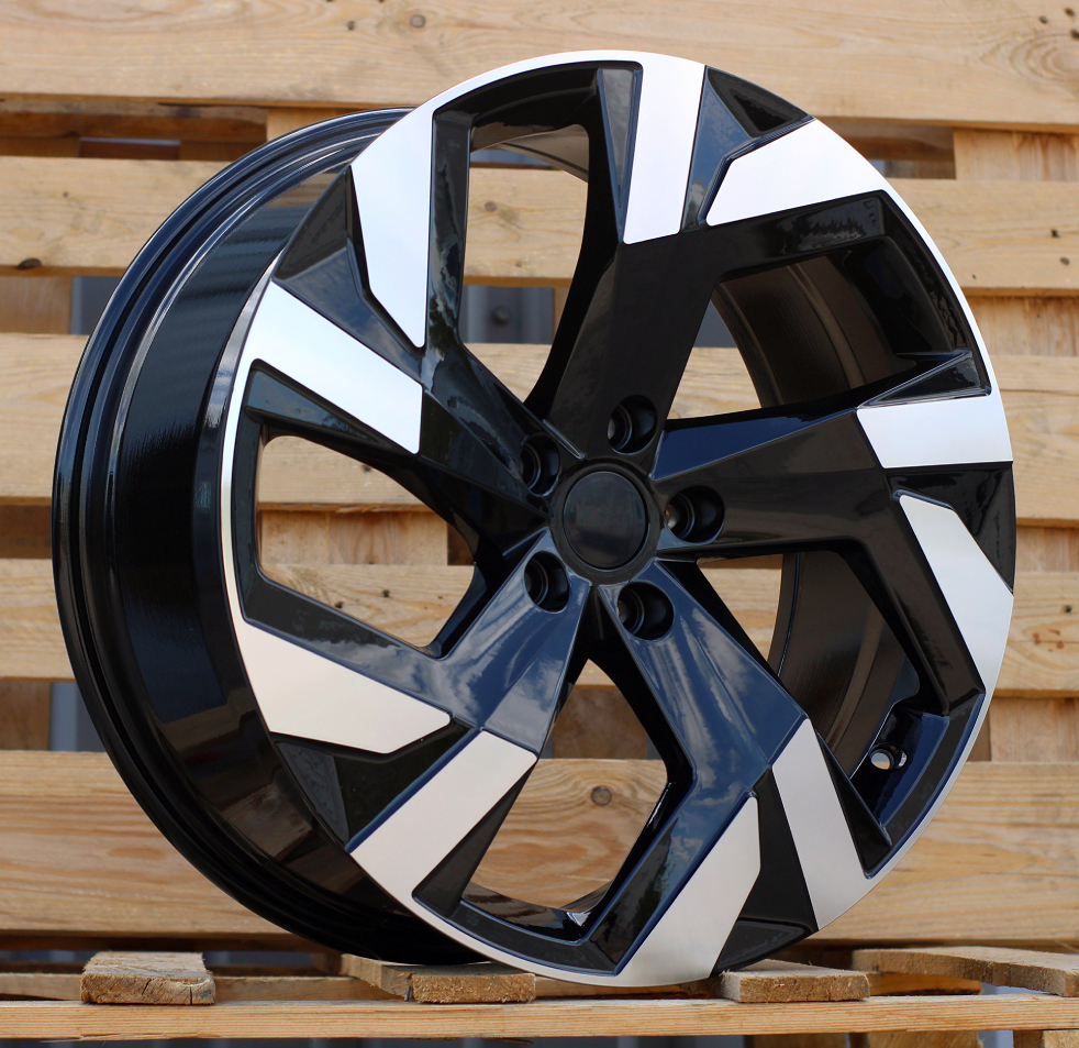 Skoda FBX230 Black Polished