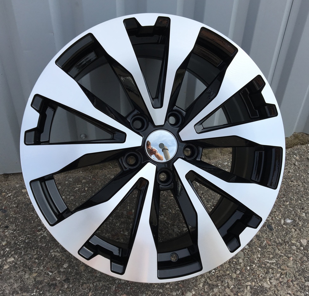 Subaru FE117 Black Polished