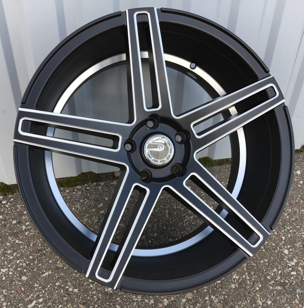 Racing H5249 Black Half Matte+Polished Lip
