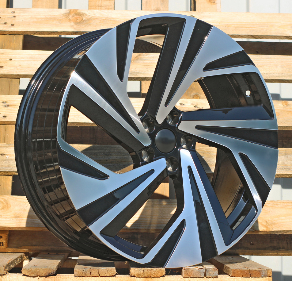 VW I5648 Black Polished