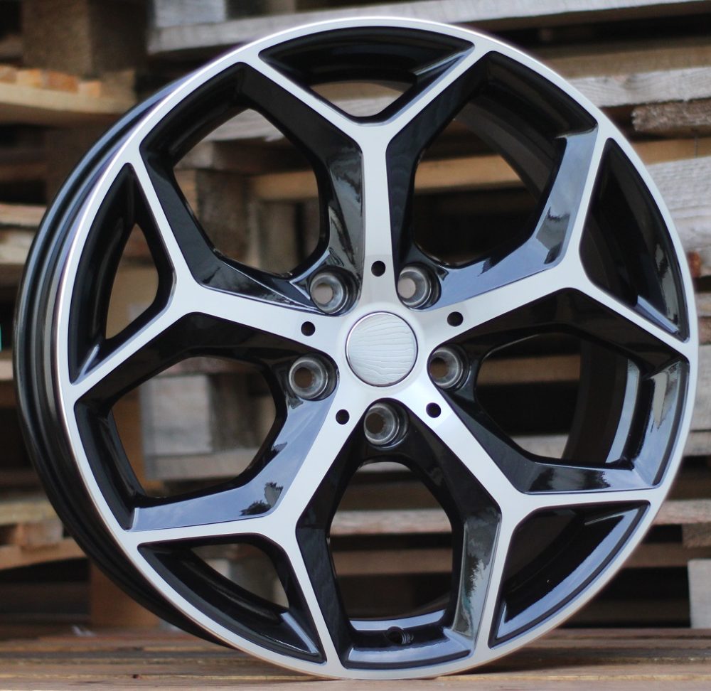 BMW L1623 Black Polished