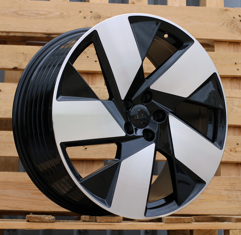 Volvo SR402 Black Polished
