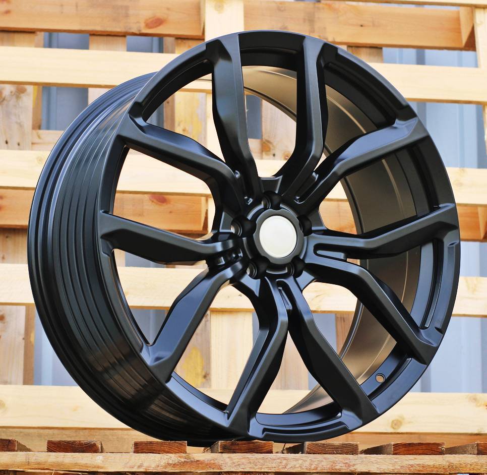 Land Rover XE328 Glossy Black