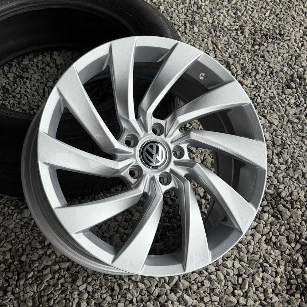 Диски 537 Диски 18" 5*112 8J ET40 DIA 57.1 R18 5*112 — купити у Львові