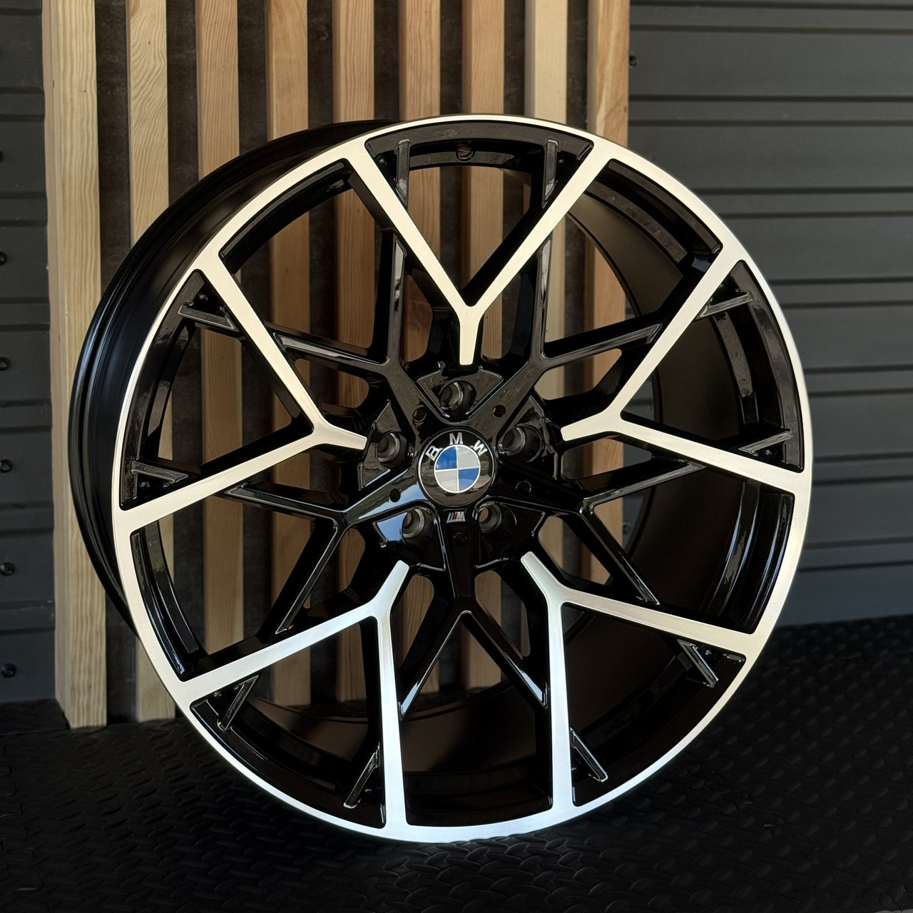 Диски 971 Різноширокі Диски 22" 5*120 10/11J ET40/35 DIA 74.1 R22 5*120 — купити у Львові