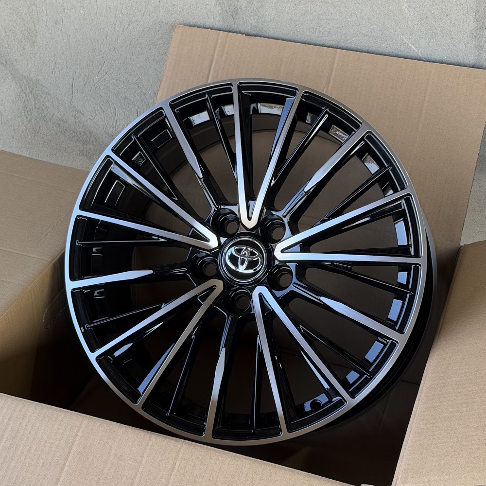 Диски FBX042 Диски 18" 5*114.3 8J ET35 DIA 60.1 R18 5*114.3 — купити у Львові