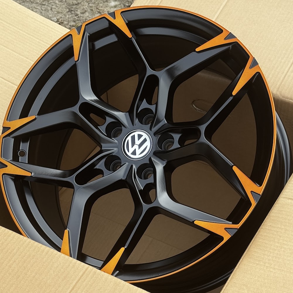Диски FBX220 Диски 18" 5*112 8J ET40 DIA 57.1 R18 5*112 — купити у Львові
